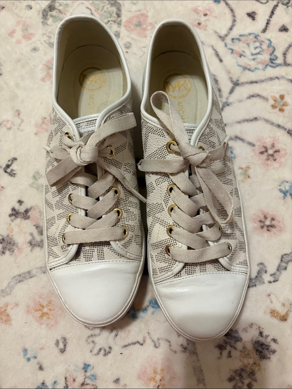 Michael Kors Women's MK Lace Up City Sneakers Vanilla Size 9 M. Women’s - Picture 3 of 8